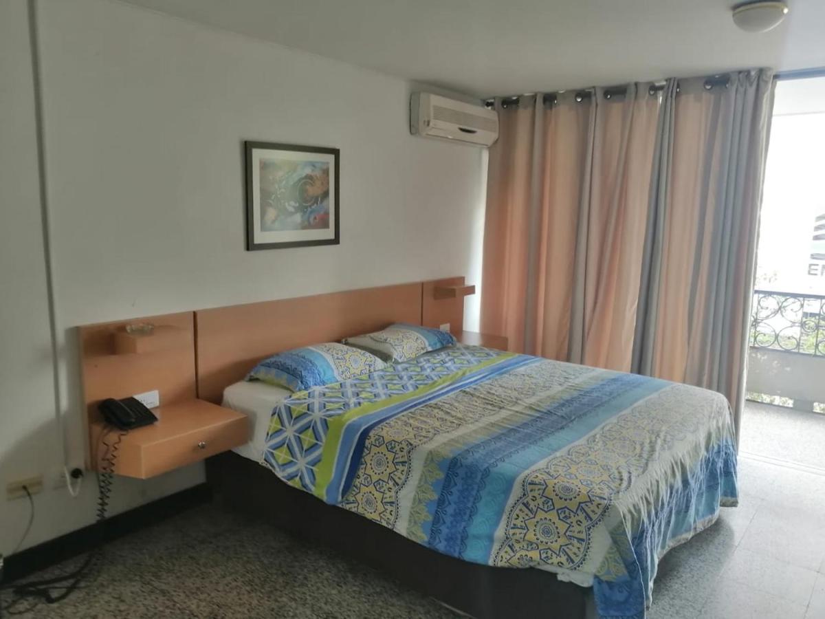 Hotel Del Oeste 칼리 외부 사진