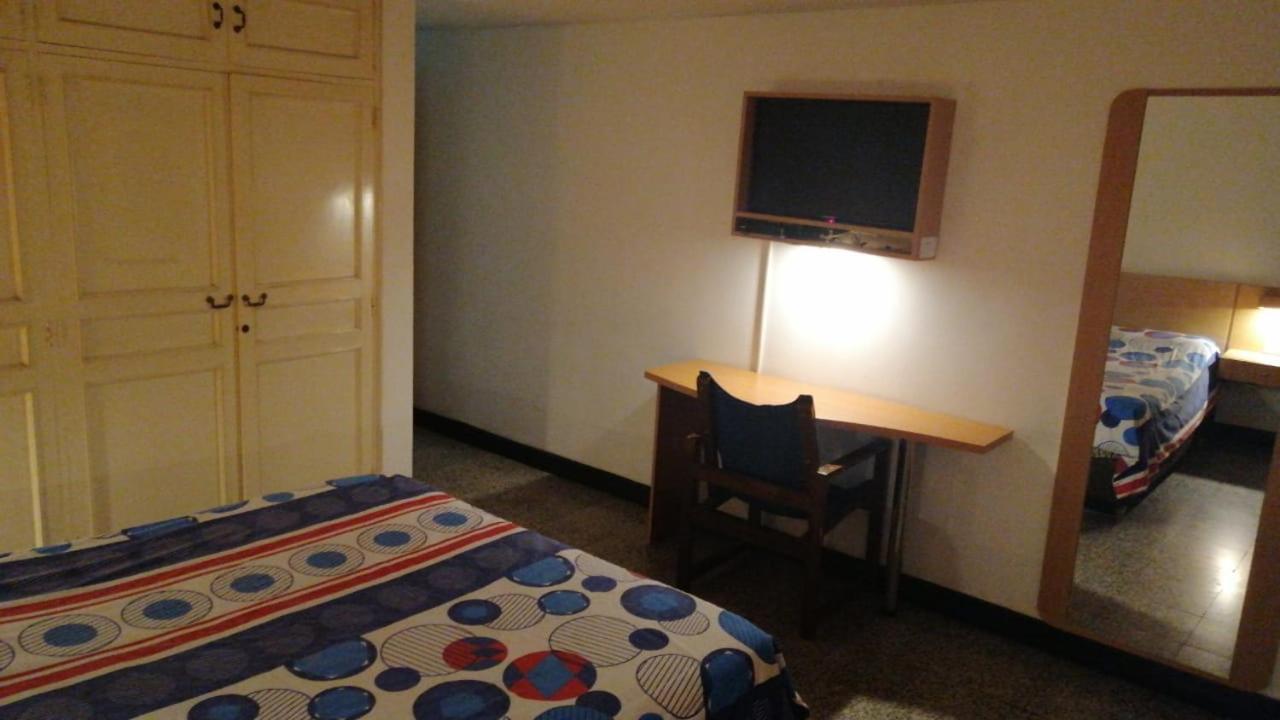 Hotel Del Oeste 칼리 외부 사진