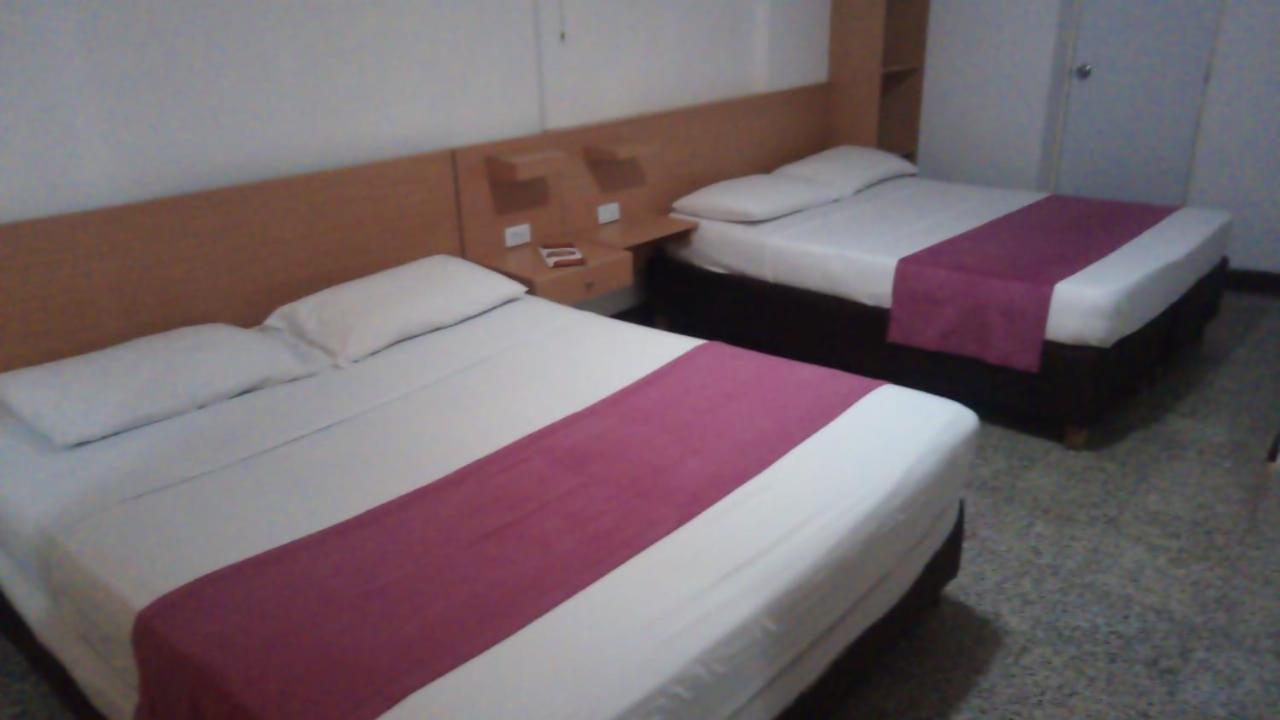 Hotel Del Oeste 칼리 외부 사진
